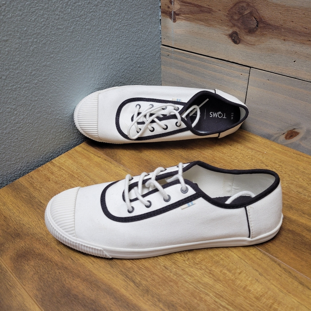 Toms Low Top Lace-Up Beige Canvas Womens Shoes Size 8.5